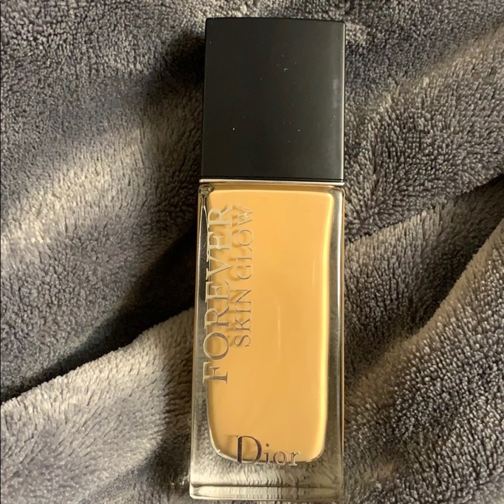 Dior forever skin glow foundation